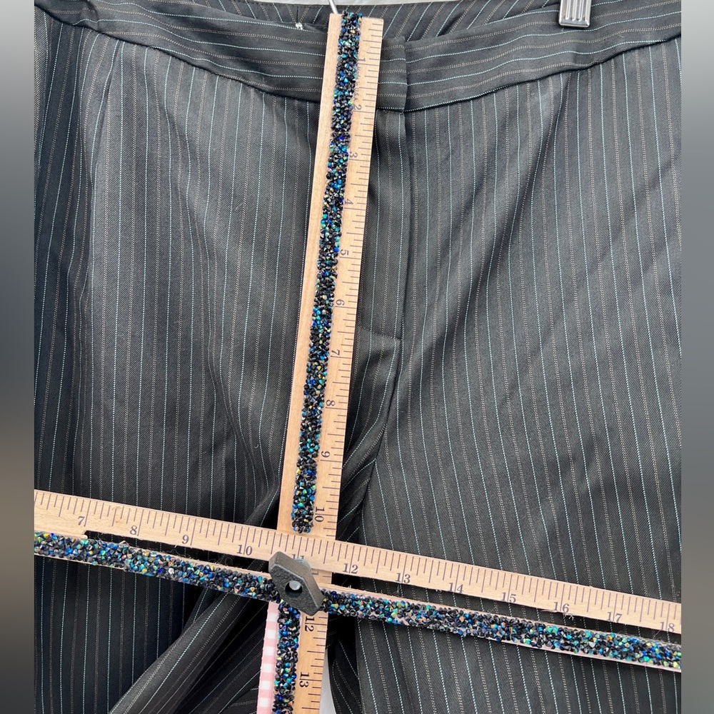 Ladies Pant Suit - Picture 12 of 16